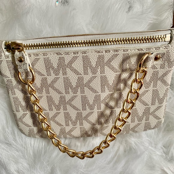 Michael Kors Signature Chain Belt Bag - Picture 2 of 3